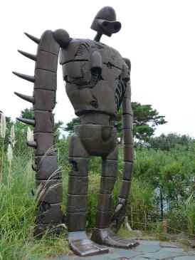Laputa_Robot_on_Roof_of_Museum_-_Copy